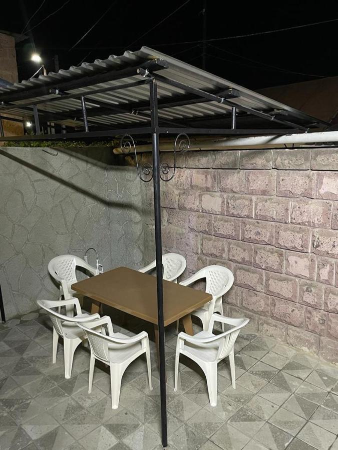 Villa Albus House Gyumri Esterno foto